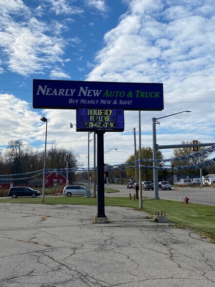 More Photos Of W7293 US Highway 10 114, Menasha Auto Dealership For Sale