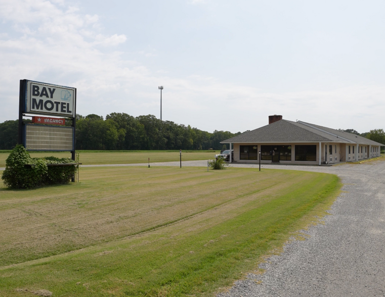 Primary Photo Of 18754 Northumberland Hwy, Reedville Hotel For Sale