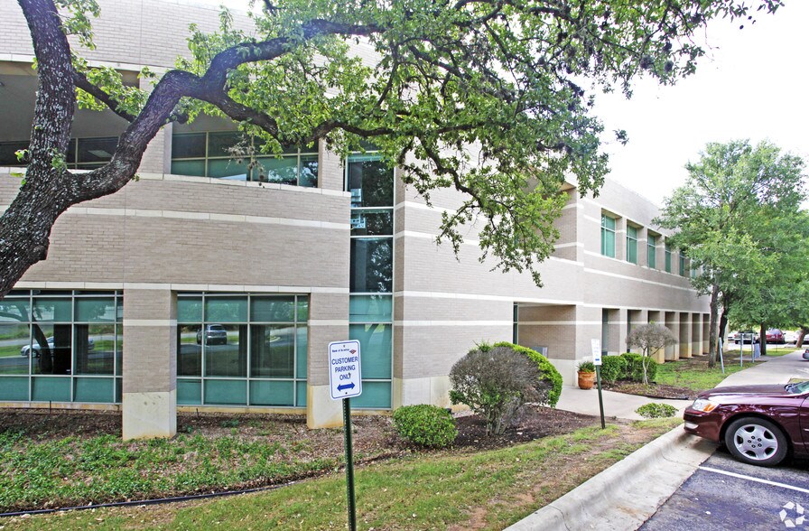 Primary Photo Of 5725 W US Hwy 290 Service Rd, Austin Office For Lease