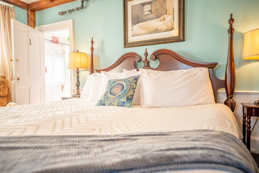 More Photos Of 2 River Rd, Cape Neddick Hospitality For Sale