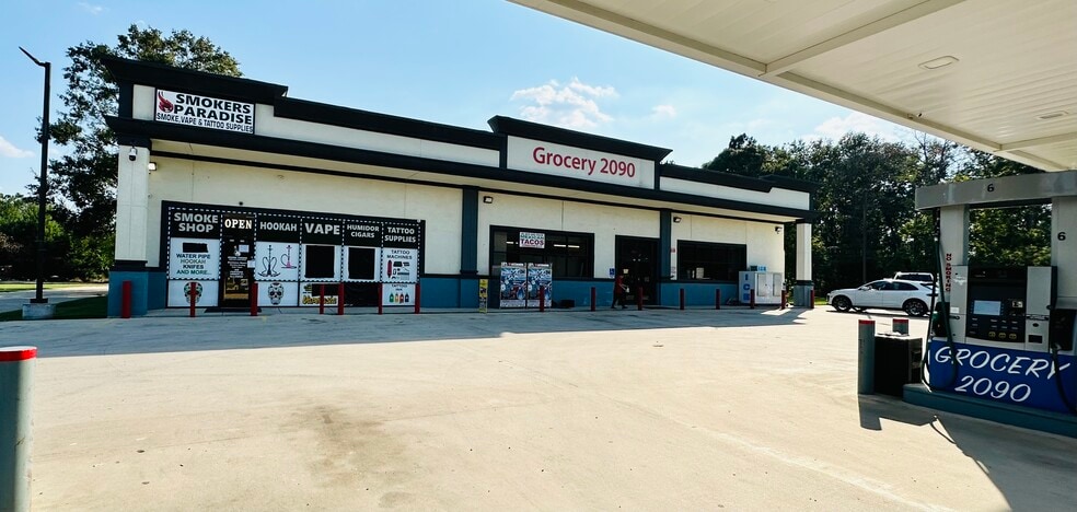 More Photos Of 18274 FM 2090 Rd, Conroe General Retail For Sale