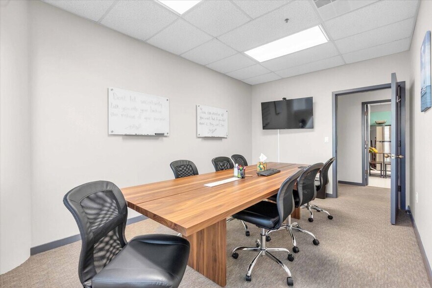 More Photos Of 1001 3rd Ave W, Bradenton Medical For Lease