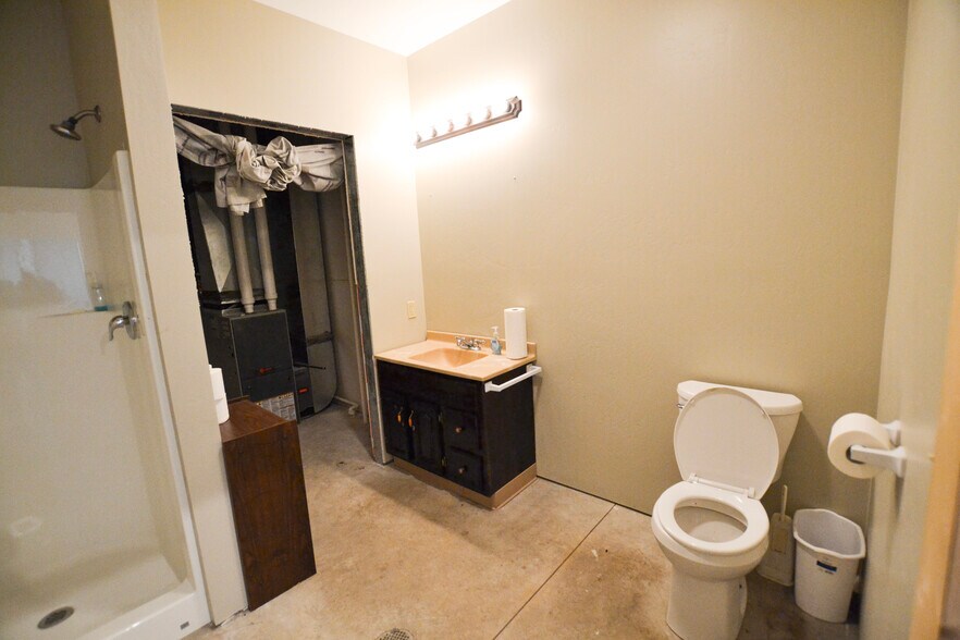 More Photos Of 113 Gulf Stream dr, Lewistown Service For Sale