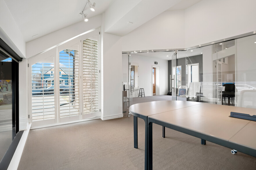 More Photos Of 2505 W Alamo Ave, Littleton Freestanding For Lease