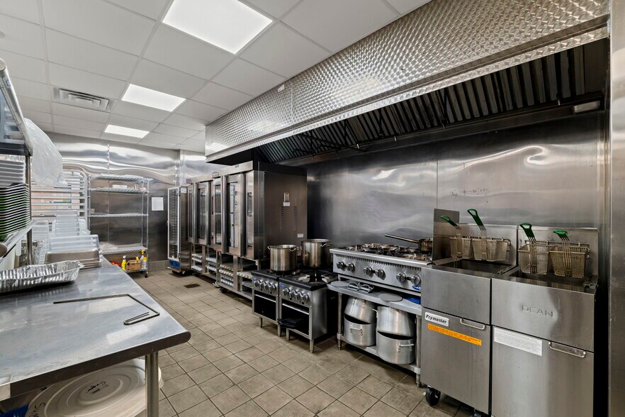 More Photos Of 1627 E Passyunk Ave, Philadelphia Storefront Retail Residential For Sale