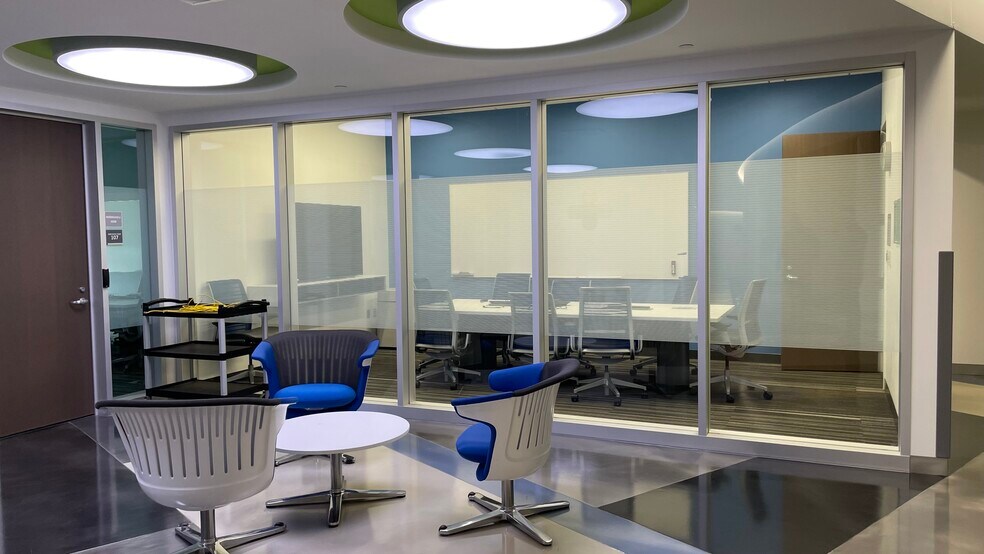 More Photos Of 501 Ronda Ct, North Huntingdon Office For Lease