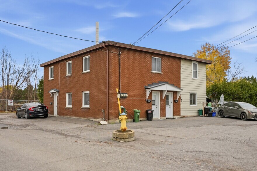 More Photos Of 1237-1255 Cousineau St, Ottawa Service For Sale