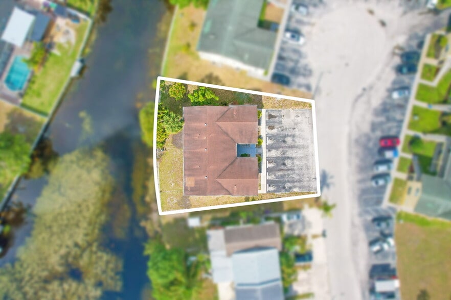 More Photos Of 461 Sunshine Dr, Coconut Creek Apartments For Sale