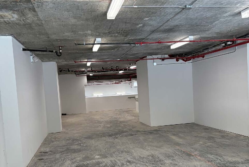 More Photos Of 175 Chrystie St, New York Apartments For Lease