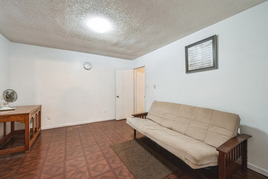 More Photos Of 1040 US-13, Windsor Religious Facility For Sale