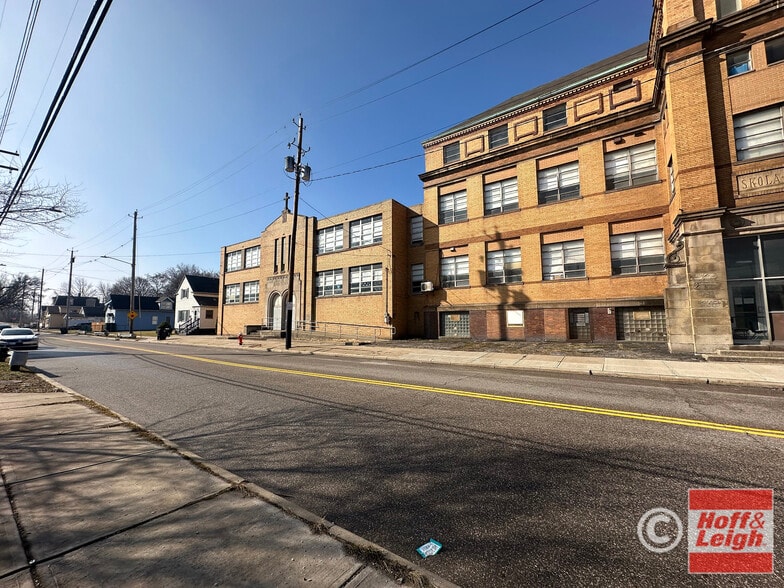 More Photos Of 3398 E 55th St, Cleveland Schools For Lease
