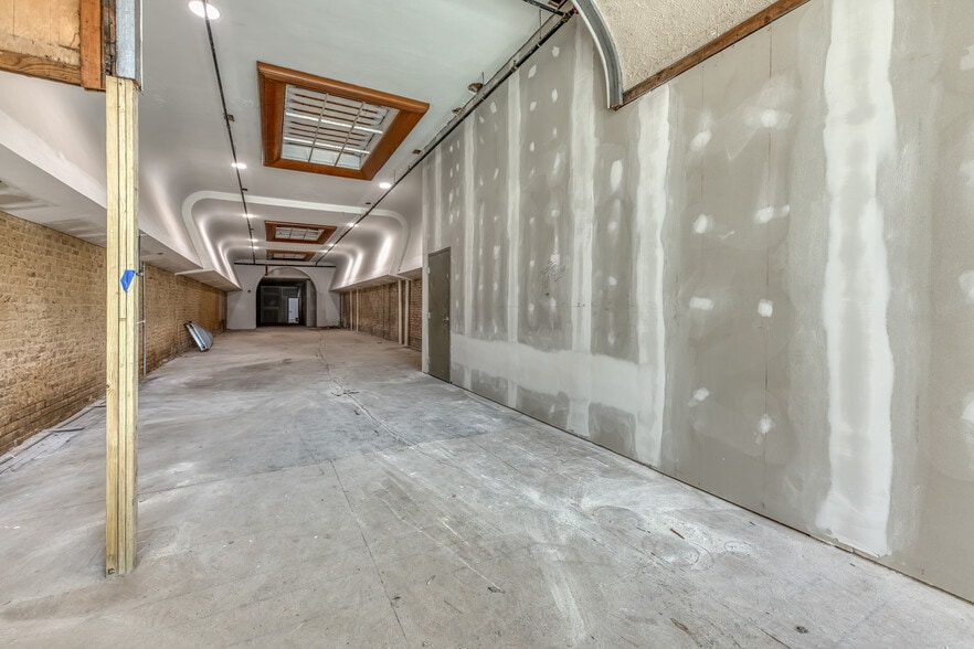 More Photos Of 213 E Main St, Johnson City General Retail For Lease