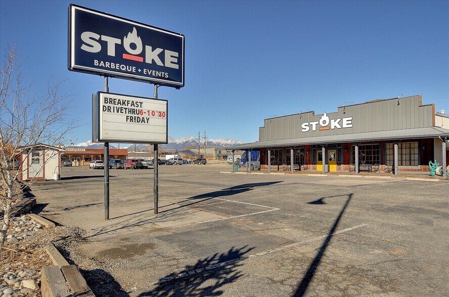 More Photos Of 720 E 50 Hwy, Salida Restaurant For Sale