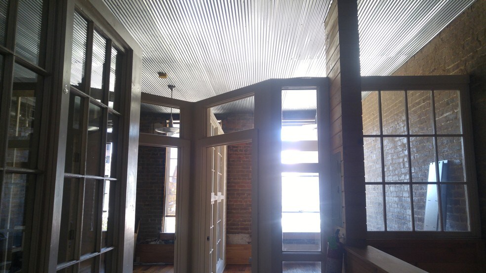 More Photos Of 714 Gay, Knoxville General Retail For Lease