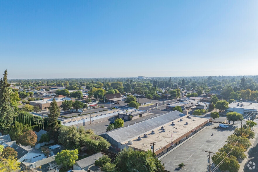 More Photos Of 1021 McHenry Ave, Modesto General Retail For Sale