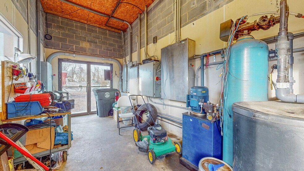 More Photos Of 4180 Sunset Blvd, Steubenville Carwash For Sale