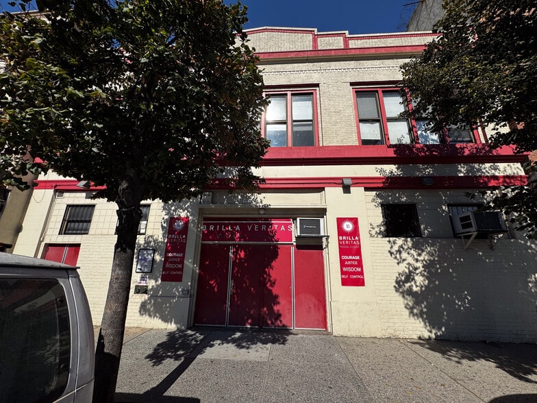 More Photos Of 500 Courtlandt Ave, Bronx Schools For Lease
