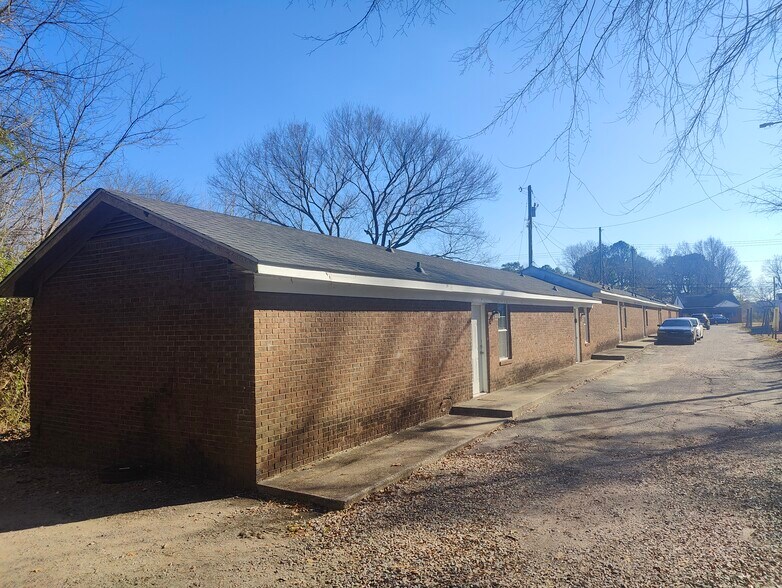 More Photos Of 916 E Raleigh Blvd, Rocky Mount Apartments For Sale
