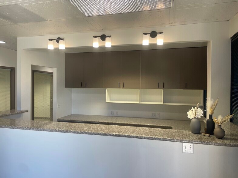 More Photos Of 23191-23193 La Cadena Dr, Laguna Hills Office For Sale