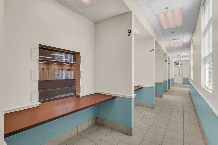 More Photos Of 1201 E Oak St, Kissimmee Office For Sale