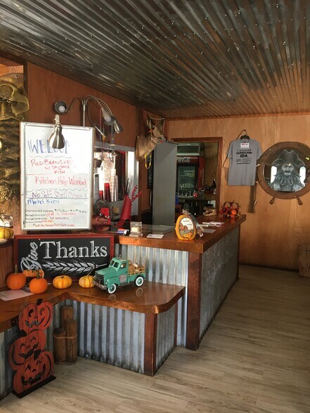 More Photos Of 302 Highway 22 W, Madisonville Restaurant For Sale