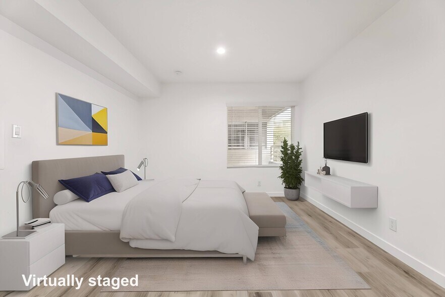 More Photos Of 7230 Franklin Ave, Los Angeles Apartments For Sale