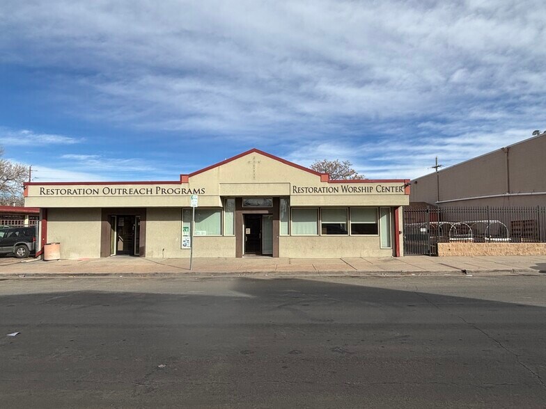 More Photos Of 1540 Boston St, Aurora Office For Sale