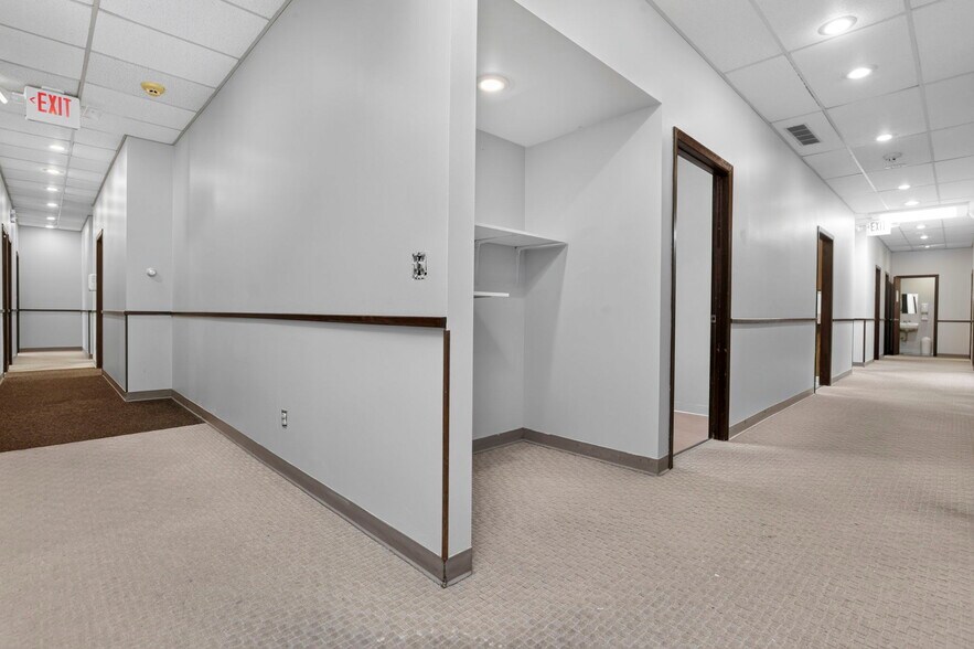 More Photos Of 3900 E Livingston Ave, Columbus Medical For Sale