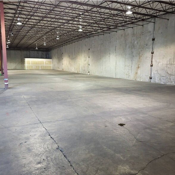 More Photos Of 32160 Old Highway 34, Tangent Warehouse For Lease