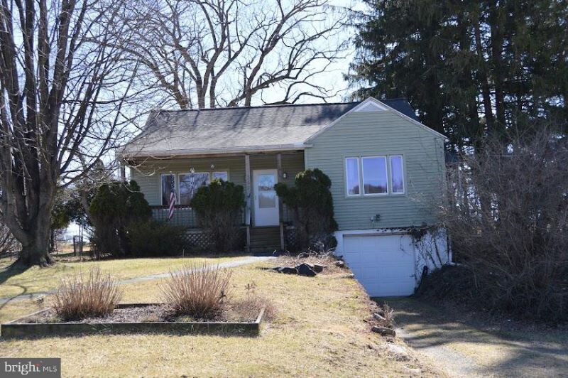 Primary Photo Of 357 Route 61 S, Schuylkill Haven Specialty For Sale