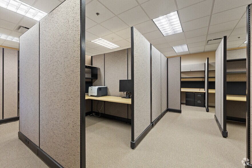More Photos Of 3664 Coolidge Ct, Tallahassee Office For Lease