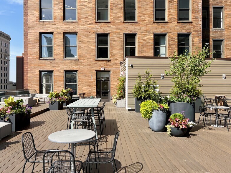 More Photos Of 16-20 E Broad St, Columbus Coworking Space