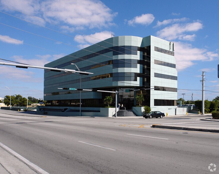 More Photos Of 351 NW Le Jeune Rd, Miami Medical For Lease