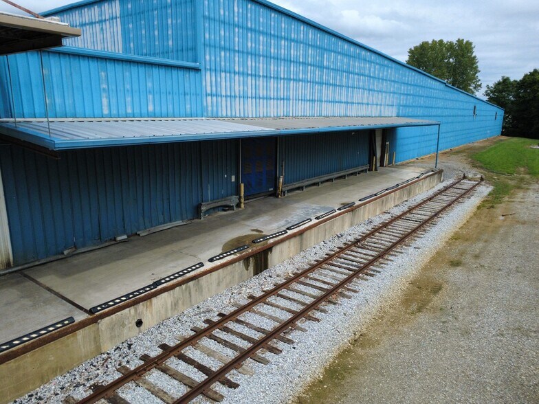 More Photos Of 2401 Blue Springs Rd, Cleveland Manufacturing For Sale