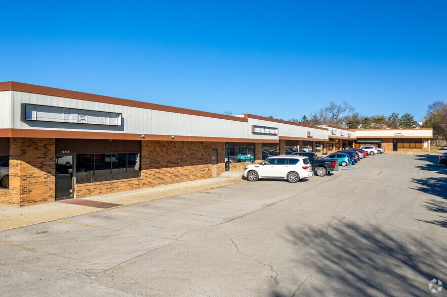 More Photos Of 12674-12710 Shawnee Mission Pky, Shawnee Unknown For Lease