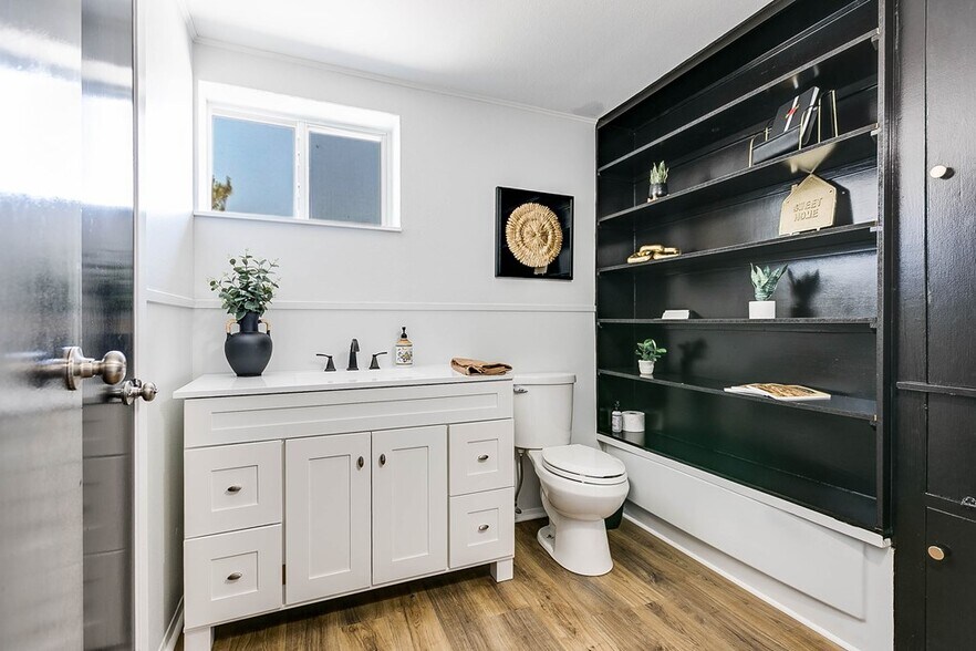 More Photos Of 2307 W Harris Ave, San Angelo Office Residential For Sale