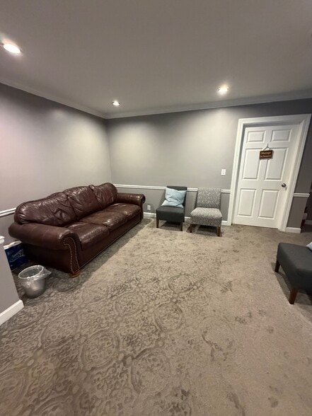 More Photos Of 12-16 Westwoods Dr, Liberty Office For Sale