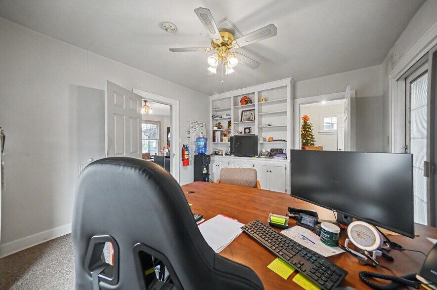 More Photos Of 743 1/2 Harding Way W, Galion Office Residential For Sale