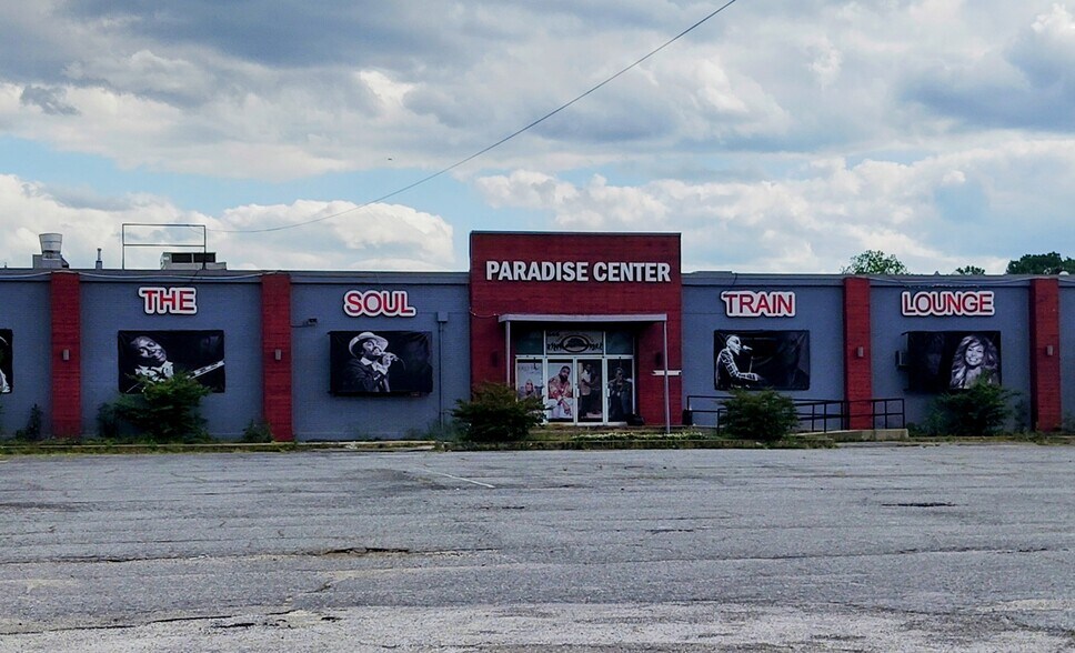 More Photos Of 645 E Georgia Ave, Memphis Bar For Sale