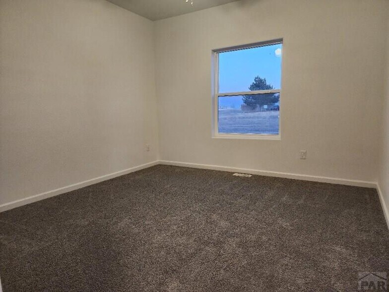 More Photos Of 710-712 E Hahns Peak Ave, Pueblo West Apartments For Sale