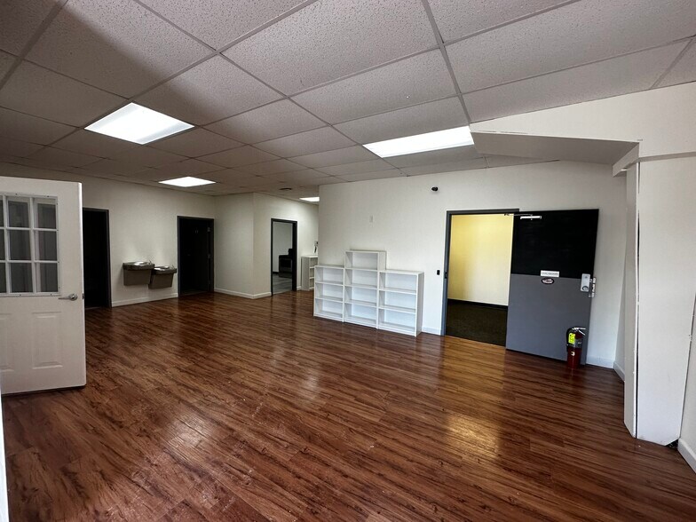 More Photos Of 797 Cool Spring Rd, Mingo Junction Office For Lease