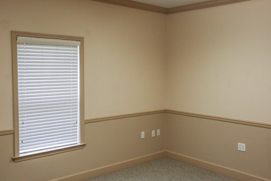 More Photos Of 2344 Centerville Rd, Tallahassee Medical For Lease