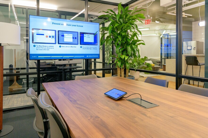 Primary Photo Of 350 Lincoln Rd, Miami Beach Coworking Space