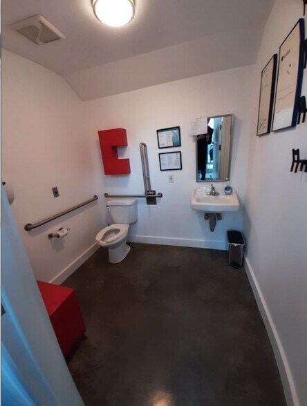 More Photos Of 10 Marshall St, Norwalk Loft Creative Space For Sale