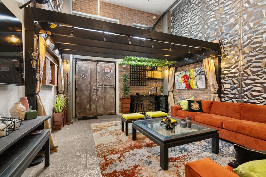 More Photos Of 302-390 11th Ave, San Diego Apartments For Sale