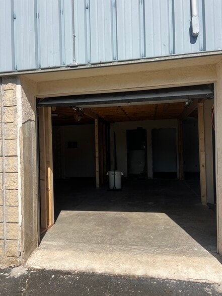 More Photos Of 12301 McNulty Rd, Philadelphia Warehouse For Lease