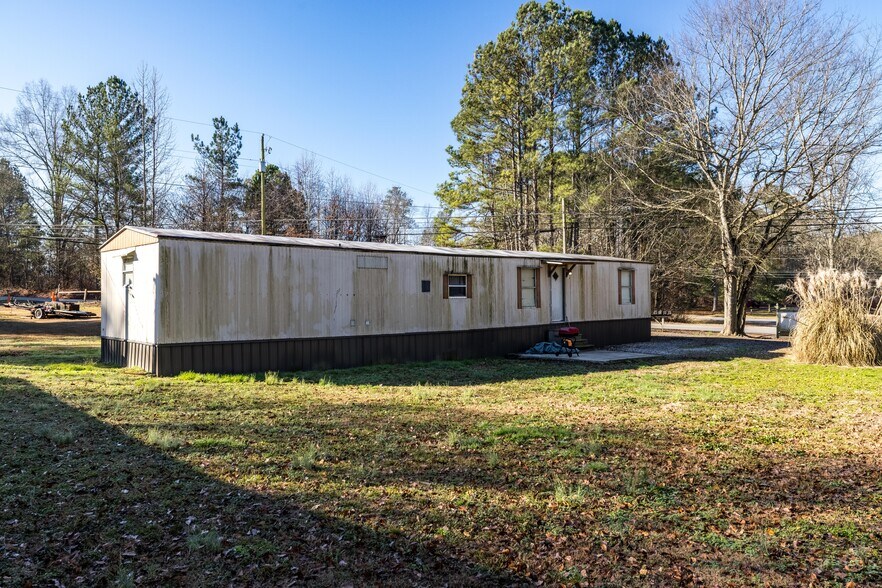 More Photos Of 3020 Old Summerville Rd, Armuchee Manufactured Housing Mobile Home Park For Sale
