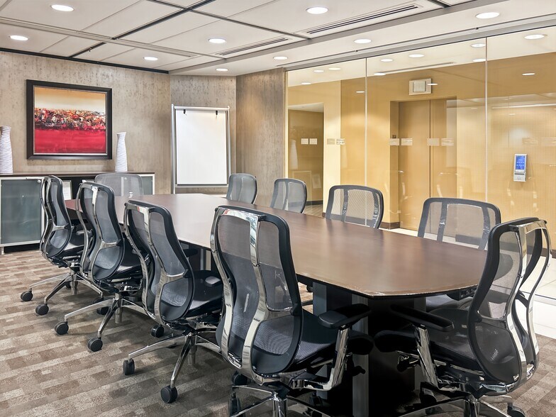 More Photos Of 10180 101 St NW, Edmonton Coworking Space