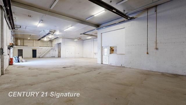 More Photos Of 2122 E Hemphill Rd, Burton Warehouse For Sale