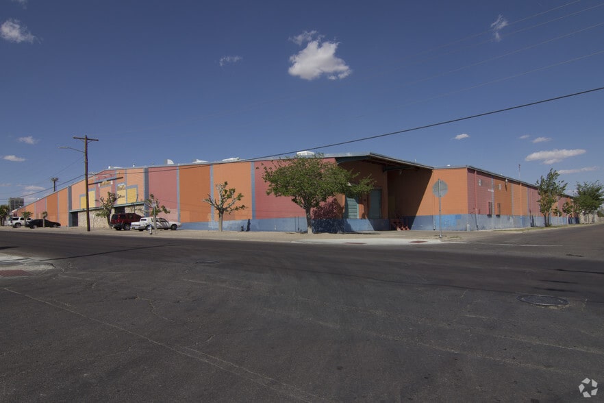 More Photos Of 320 N Clark Dr, El Paso Warehouse For Lease